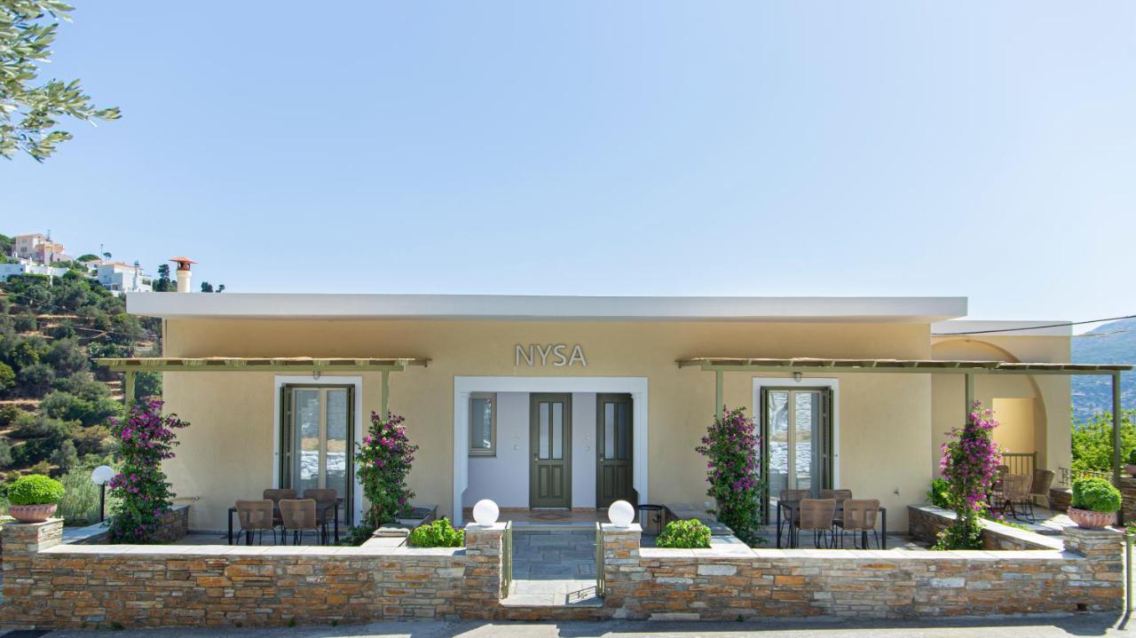 Nysa Residence Menites Exterior photo